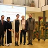 越南美术博物馆接收两件从欧洲归还的艺术作品