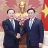 越南国会主席王廷惠会见三星电子总裁兼首席财务官朴学奎