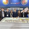 越南海鲜水产品在北美水产品博览会上受参展者的关注