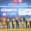 越南与加拿大促进在职业培训与教育领域的可持续伙伴关系