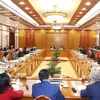 越共中央政治局对同奈省委常委会（2010-2015年和2015-2020年任期）给予警告处分