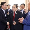 国家主席武文赏走访越南驻老大使馆和旅老越南人社群