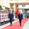 越南公安部长苏林大将与白俄罗斯紧急情况部部长瓦迪姆·辛亚夫斯基举行会谈 