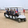 捷克总理视察设在广宁省的斯柯达汽车组装制造厂项目