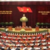 越共十三届中央委员会任期中期会议公报（第一个工作日）