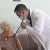胡志明市将免费为高龄老人体检