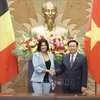 比利时参议院议长斯蒂芬妮·德霍斯圆满结束对越南的正式访问