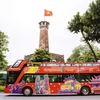 国庆假期游客来河内市参观时可免费乘坐双层巴士 