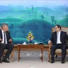 越南政府总理范明政会见比利时王国法兰德斯大区首席大臣让·让邦
