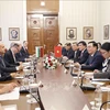 越南国会主席王廷惠会见保加利亚总统鲁门·拉德夫
