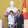 越南国家主席武文赏会见日本外务大臣上川阳子
