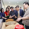 国会主席王廷惠实地考察山罗咖啡种植区和出席山罗咖啡加工厂竣工剪彩仪式