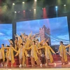 越英建交50周年：“2023年友谊之舞”联欢会在河内举行