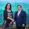 越南政府总理范明政会见巴西科技创新部部长卢西亚娜·桑托斯