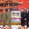 越南国会主席王廷惠走访老挝公安政治学院