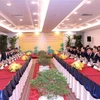 胡志明市与老挝加强经济文化和社会的交流与合作