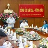 越南国会主席王廷惠与巴地头顿省委常委会举行工作会谈