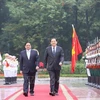 越南政府总理主持仪式 欢迎老挝总理宋赛·西潘敦访越