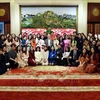 2024甲辰龙年春节：在中国越南人聚集一堂共庆新年 