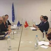 越南外交部长裴青山会见欧盟代表和多国部长