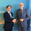 越南外交部长裴青山会见联合国人权事务高级专员福尔克尔•蒂尔克