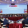 越南呼吁在实施越老柬发展三角合作协议中取得突破