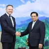 越南政府总理范明政会见意大利农业、粮食主权和林业部部长