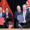 越南政府总理范明政与新西兰总理拉克森发表联合新闻公报