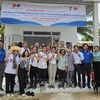 美国志愿者在槟椥省开展公益活动