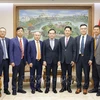 越南政府副总理陈流光会见中国企业代表团