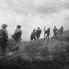 1954年4月10日：法军占领C1丘的一部分，98团部队使用刺刀与敌军肉搏