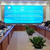 胡志明市人民委员会主席阮成峰会见亚行驻越南首席代表