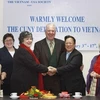 越南各友谊组织协会会长武春红会见了美国纽约综合大学代表团