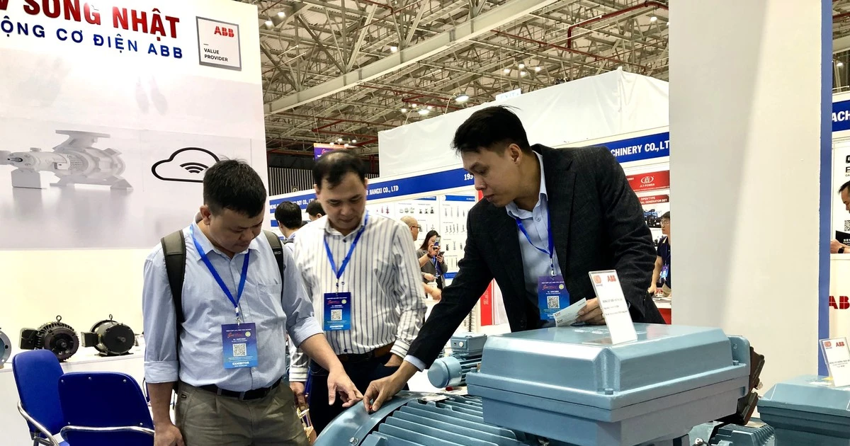 HCM City hosts major electrical technology, green energy expo