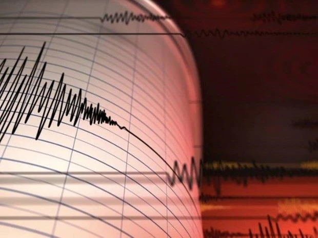 Another Strong Quake Strikes Philippines 