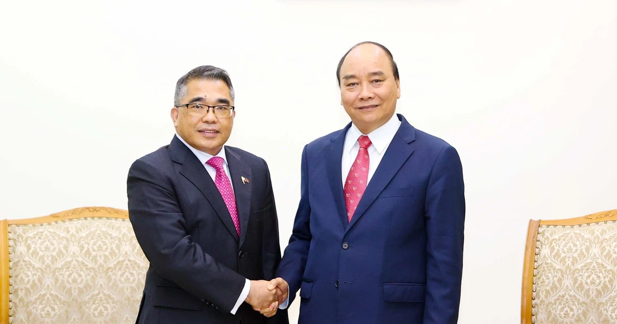 Pm Nguyen Xuan Phuc Receives Philippine Ambassador 