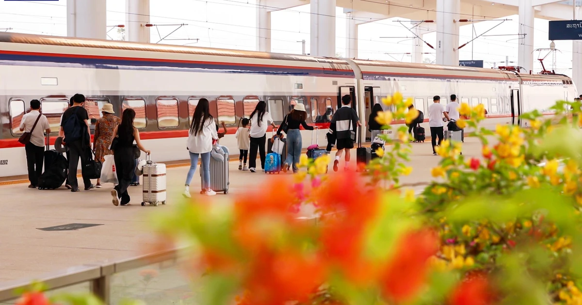 Tourist train service from Beijing to Vientiane commences | Vietnam+ ...