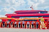 Representatives from agencies and companies at the launching ceremony of the high-speed boat service linking HCM City and Con Dao island. (Photo: plo.vn)