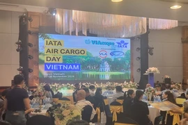 Over 200 attended the Air Cargo Day forum in Hanoi. (Photo: VNS/VNA)