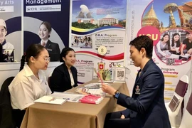 Programme d'échange commercial et éducatif "Study in Thailand Business Matching & Expo". Photo: VNA