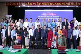 Participantes en el encuentro por el aniversario 70 del establecimiento de relaciones diplomáticas Vietnam-Mongolia (Fuente: VNA)