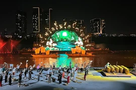 2023年胡志明市河流节上的一个节目。图自doanhnhansaigon.vn