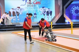 ABU Robocon offre un terrain de jeu aux étudiants d'Asie-Pacifique passionnés de robotique. Photo : VNA