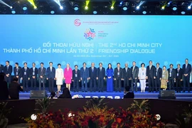 Les participants au 2e Dialogue d'amitié de Hô Chi Minh-Ville 2024 tenu le 24 septembre. Photo : VNA