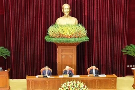 El secretario general del Partido Comunista de Vietnam, Nguyen Phu Trong (centro), preside la reunión (Foto: VNA)