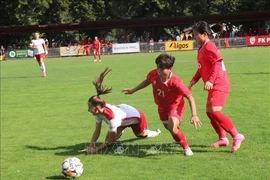 Equipo femenino de fútbol de Vietnam vence 6-0 a equipo checo en partido amistoso