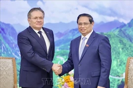 Le PM Pham Minh Chinh reçoit le directeur général de la Rosatom