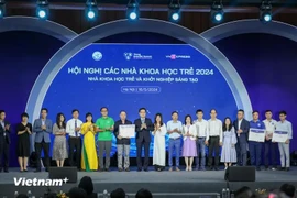 At the conference on young scientists and innovative startups held in Hanoi on May 16. (Photo: VNA)
