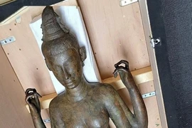 The ancient statue of the Vietnamese origin is 191cm long and 101kg weigh (Photo: VNA)