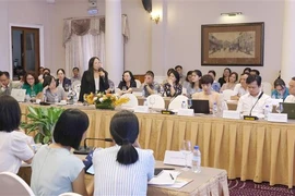 A representative from a medical business in Ho Chi Minh City voices concerns at the dialogue. ( Photo: VNA)